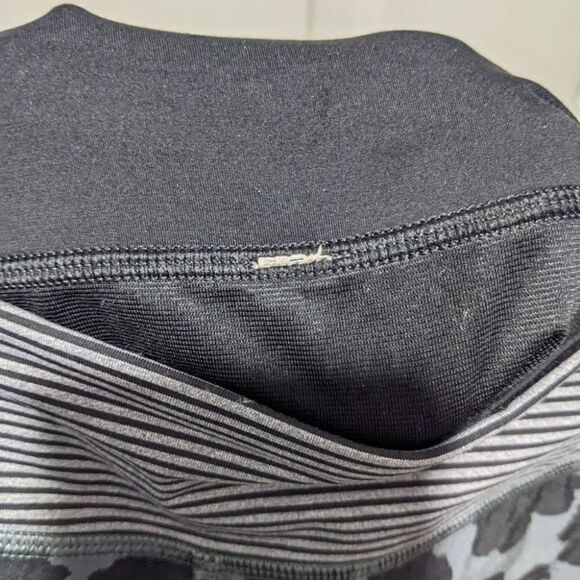 {RARE} Lululemon | Cherry Cheetah Slate Speed Shorts - Picture 8 of 8